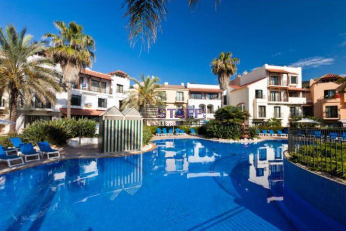 Piscinas, lagos y SPA en Port Aventura Piscinas, lagos y SPA en Port Aventura