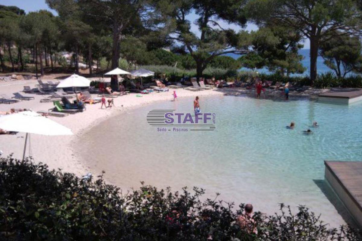 Piscinas, lagos y SPA en Port Aventura Piscinas, lagos y SPA en Port Aventura